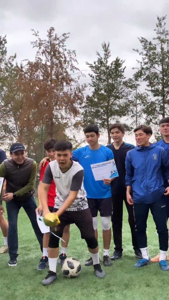 Футболдан қай командаға жанкүйерсіз пікірге жаза кетіңіз 📥😍